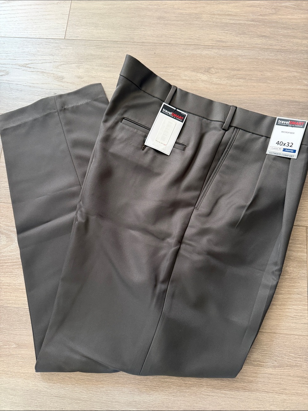 Roundtree & Yorke Travel Smart Men's Dress Pants - Gray